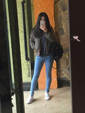 「earth music&ecology（アースミュージックアンドエコロジー）のアイテム（MA-1）」を使った、鸡叔哒哟さん（レディース・158cm）の春コーディネート