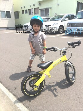 「koreaのアイテム（Tシャツ/カットソー、グレー系）」を使った、WAKUさん（キッズ・100cm）の夏コーディネート