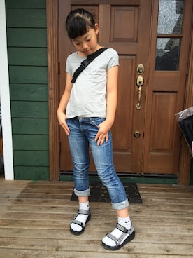 「FOREVER 21（フォーエバー トゥエンティーワン）のアイテム（Tシャツ/カットソー、グレー系）」を使った、しおきちさん（キッズ・147cm）の夏コーディネート