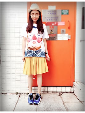 「PUMA(プーマ)のアイテム(アクセサリー)」を使った、Phoebe Dreamyさん(レディース・173cm)の秋コーディネート