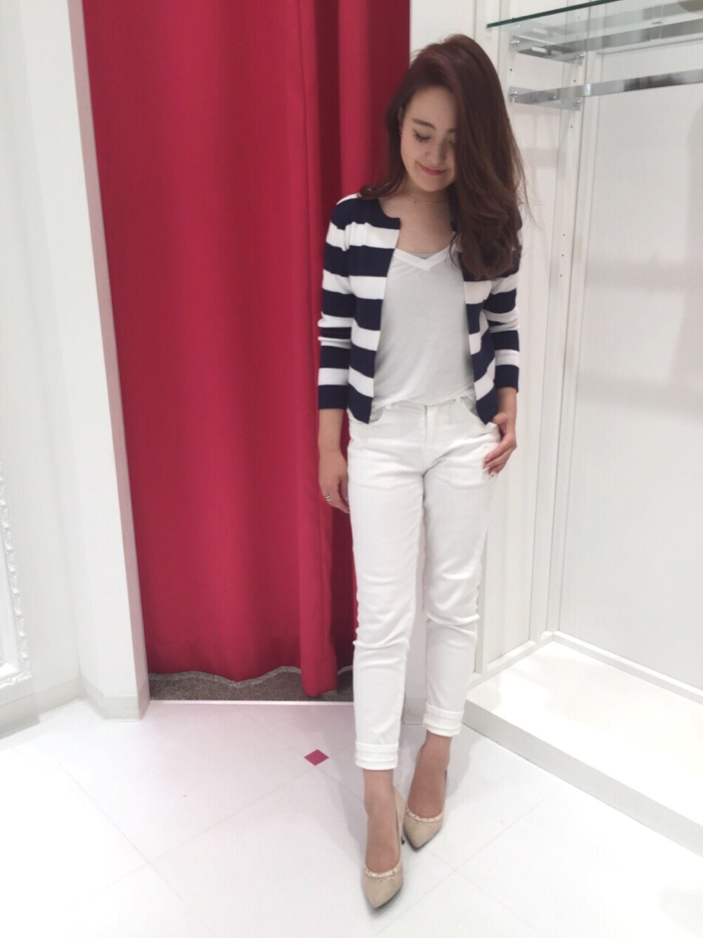 「M.deuxのホワイトボーイズデニム（その他パンツ、ホワイト系）」を使った、AYAさん（レディース・161cm）の夏コーディネートの1枚目の写真