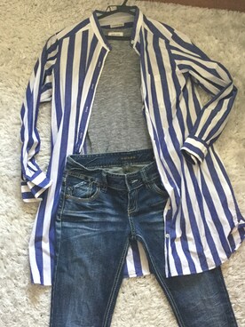 「アイテム（デニムパンツ、シルバー系）」を使った、ゆっかさん（レディース・160cm）の冬コーディネート