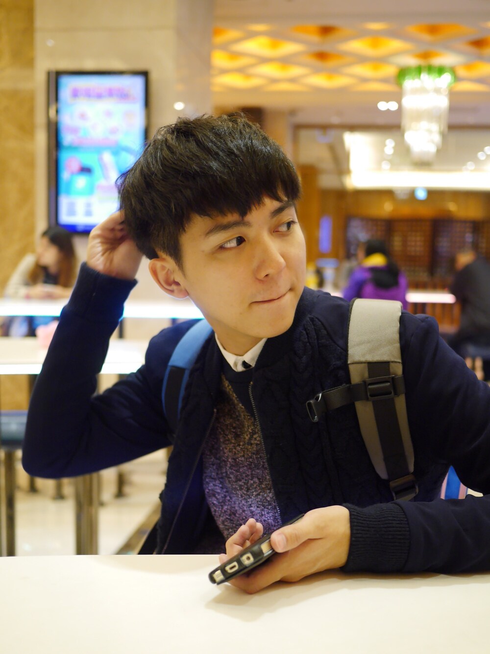 「plain-meのアイテム（シャツ/ブラウス、ホワイト系）」を使った、吳軒彤さん（メンズ・177cm）の冬コーディネートの1枚目の写真