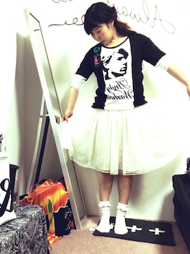 「UNIQLO Tシャツ」｜「アイテム（スカート）」を使った、JUEさん（レディース・153cm）の春コーディネート