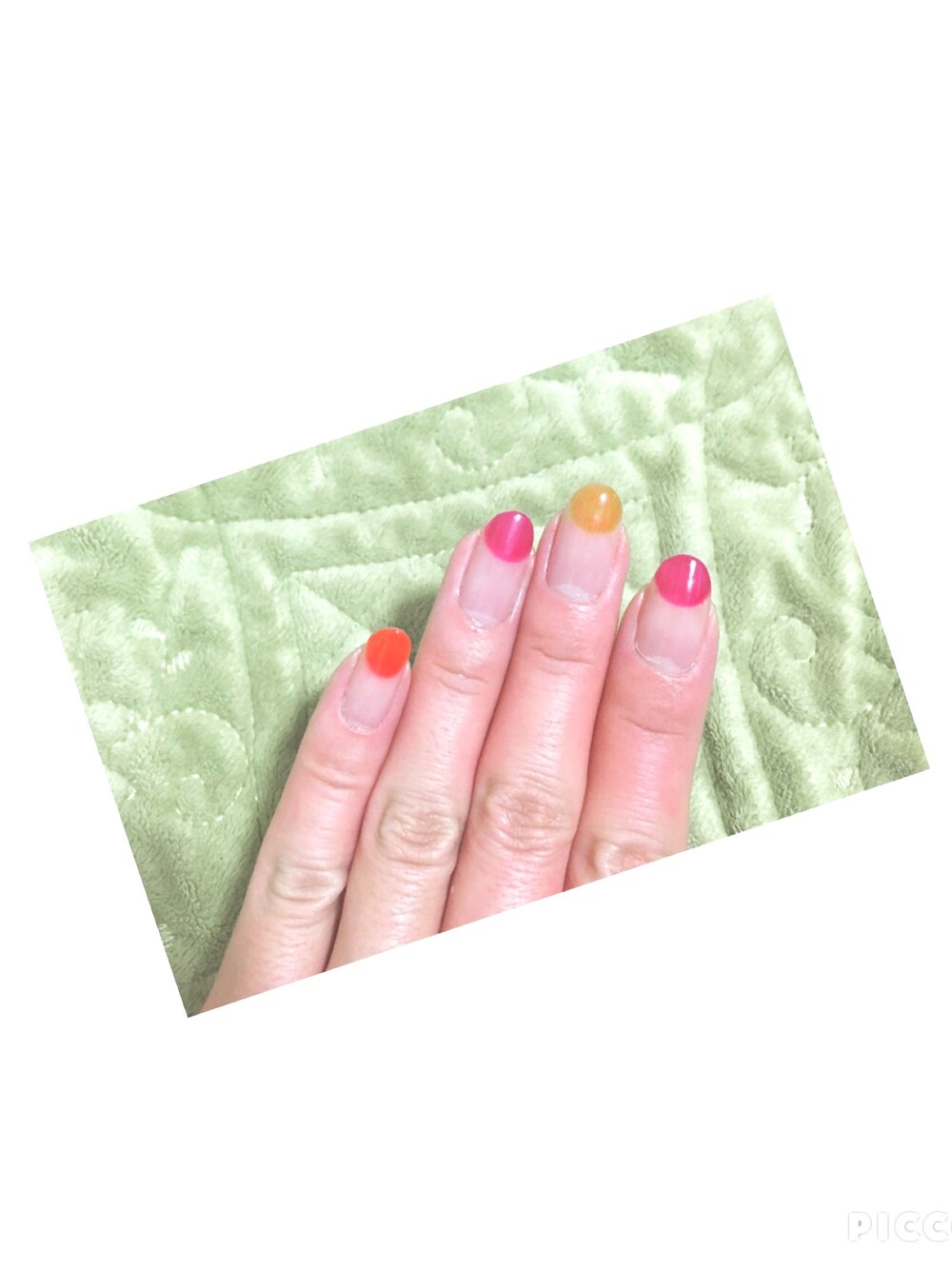 「セルフネイル」｜「no brandのアイテム（ハンドケア/ハンドクリーム、その他）」を使った、tictactocさん（レディース・152cm）の夏コーディネートの1枚目の写真