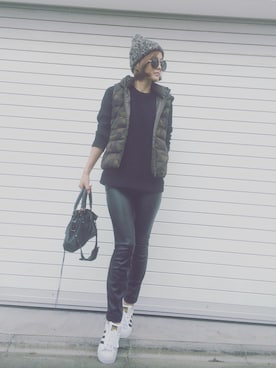 「BALENCIAGA」｜「アイテム（ダウンベスト）」を使った、MAMIさん（レディース・161cm）の秋コーディネート