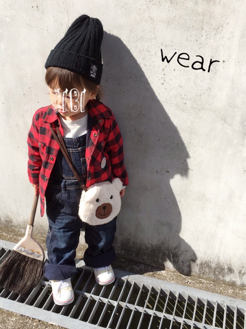 「プチプラ、しまむら、男の子、babygap、サロペット、オーバーオール、秋のコーデ、1歳、チエックシャツ」｜「abcdのアイテム（ニットキャップ/ビーニー、ブラック系）」を使った、Chibiෆ̈さん（キッズ・80cm）の秋コーディネートの1枚目の写真