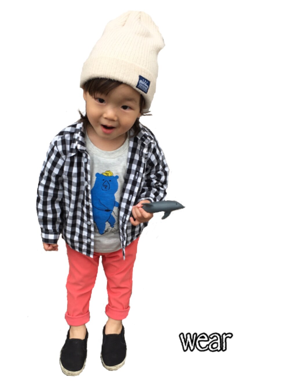 「男の子、カジュアルコーデ、プチプラ、キッズファッション、男の子コーデ、ギンガムチェック、カラーパンツ、スリッポン、春コーデ」｜「しまむらのアイテム（ニットキャップ/ビーニー、ホワイト系）」を使った、Chibiෆ̈さん（キッズ・80cm）の春コーディネートの1枚目の写真