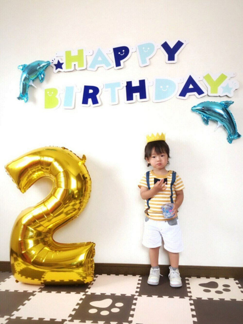 「夏コーデ、kids、プチプラ、お誕生日コーデ、2歳、男の子、コンバース」｜「Birthdayのアイテム（キャップ、イエロー系）」を使った、Chibiෆ̈さん（キッズ・80cm）の春コーディネートの1枚目の写真