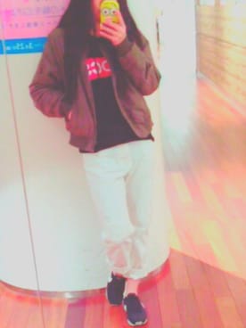 「オフホワイト」｜「アイテム（ミリタリージャケット）」を使った、Aさん（レディース・156cm）の冬コーディネート