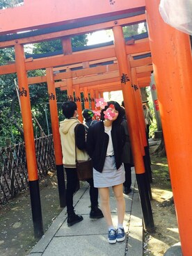 「UNIQLO（ユニクロ）のアイテム（スカート、グレー系）」を使った、rina..さん（レディース・159cm）の春コーディネート