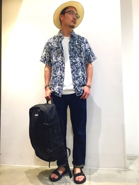 「SEVENDAYS=SUNDAY（セブンデイズサンデイ）のアイテム（バッグ）」を使った、shigeさん（メンズ・174cm）の春コーディネート