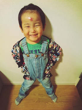 「BACK ALLEY（バックアレイ）のアイテム（サロペット/オーバーオール）」を使った、りくひろさん（キッズ・100cm）の冬コーディネート