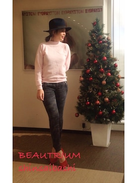 「アイテム（スウェット、ピンク系）」を使った、hayashi asakoさん（レディース・155cm）の冬コーディネート