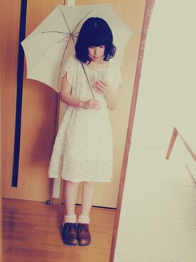 「アイテム（折りたたみ傘）」を使った、あやぺさん（レディース・155cm）の夏コーディネート