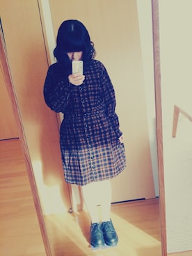 「白タイツ」｜「アイテム（シャツワンピース）」を使った、あやぺさん（レディース・155cm）の秋コーディネート