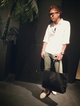 「AZUL by moussy（アズールバイマウジー）のアイテム（トートバッグ）」を使った、RYUさん（メンズ・175cm）の夏コーディネート