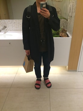 「BASISBROEK（バシスブルック）のアイテム（チェスターコート）」を使った、mud.rockさん（メンズ・168cm）の春コーディネート