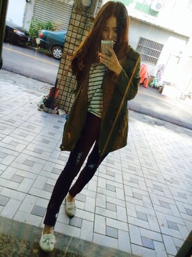 「5（ファイブ）のアイテム（シューズ）」を使った、Louisaさん（レディース・157cm）の夏コーディネート