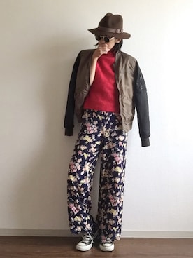 「ツバ広ハット」｜「アイテム（サロペット/オーバーオール）」を使った、yukinoさん（レディース・164cm）の冬コーディネート