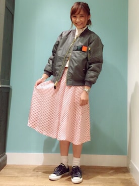 「アイテム（ミリタリージャケット）」を使った、IGARAMUさん（レディース・162cm）の秋コーディネート