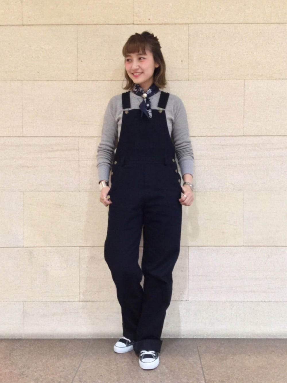 A.P.C.のオールインワン・サロペットを使った人気ファッション
