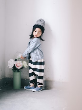 「Cienta（シエンタ）のアイテム（モカシン/デッキシューズ）」を使った、stella.sさん（キッズ・100cm）の秋コーディネート