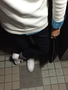 「H&M（エイチ・アンド・エム）のアイテム（ニット/セーター、ホワイト系）」を使った、keitaさん（メンズ・170cm）の秋コーディネート
