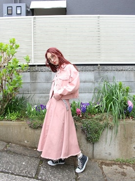 「アイテム（デニムジャケット、ピンク系）」を使った、jouetieさん（レディース・163cm）の春コーディネート