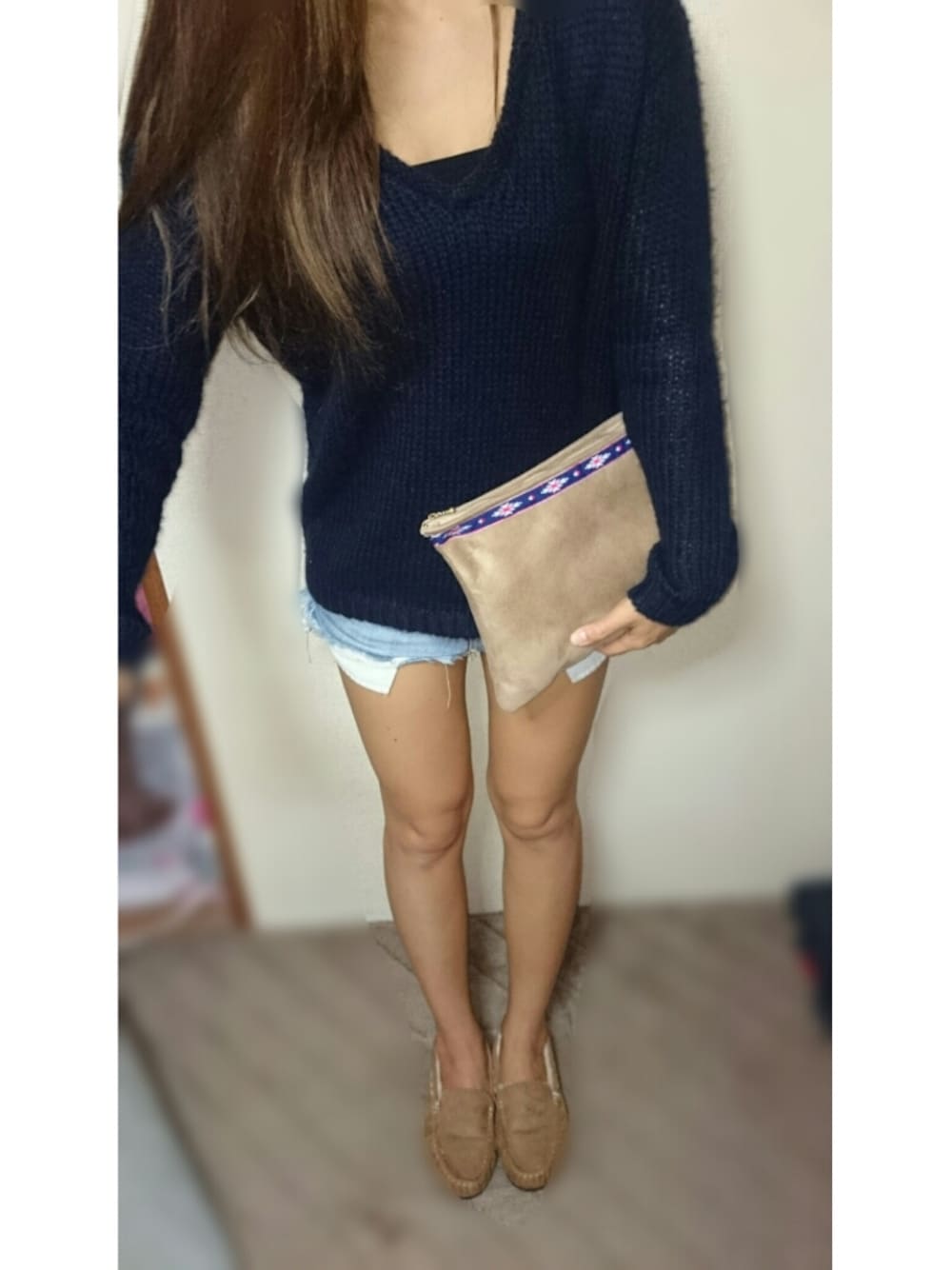 「クラッチバッグ、クラッチ、モカシン、ネイティブ柄、ネイティブ、ニット」｜「FOREVER21のアイテム（ニット/セーター、ブラック系）」を使った、mai☆maiさん（レディース・159cm）の秋コーディネートの1枚目の写真