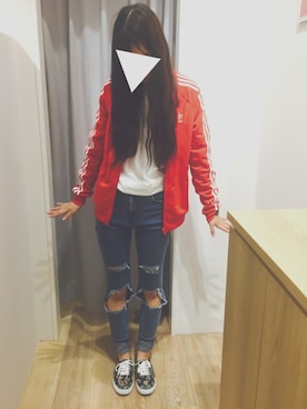 「アイテム（ジャージ）」を使った、Riさん（レディース・165cm・10代）の夏コーディネート