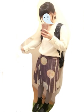 「白ニット、黒リュック」｜「アイテム（スカート）」を使った、つぶこさん（レディース・148cm）の冬コーディネート