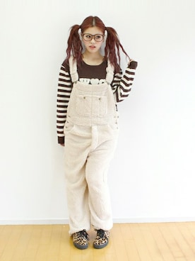 「WC（ダブル シー）のアイテム（オールインワン・サロペット）」を使った、WEB_STAFFさん（レディース・159cm）の秋コーディネート