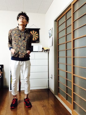 「CHAPTER WORLD PREMIUM（チャプターワールドプレミアム）のアイテム（シューズ）」を使った、t.c.r×2さん（メンズ・172cm）の春コーディネート