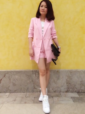 Elizabeth Yawさんのコーディネート