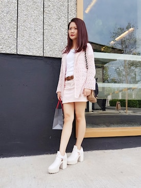 「MONKI（モンキ）のアイテム（シューズ）」を使った、Elizabeth Yawさん（レディース・152cm）の夏コーディネート