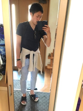 「UNIQLO（ユニクロ）のMEN ドライカラーVネックT（半袖）A（Tシャツ/カットソー、ブルー系）」を使った、ma$aさん（メンズ・175cm）の春コーディネート