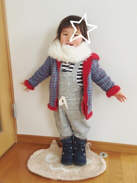 「uu」｜「アイテム（オールインワン・サロペット）」を使った、akaさん（キッズ・90cm）の秋コーディネート