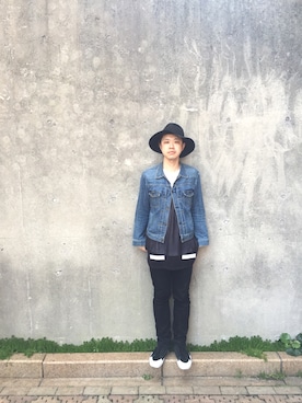 コハラ ヨシユキさんのコーディネート