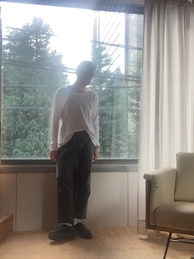 コハラ ヨシユキさんのコーディネート