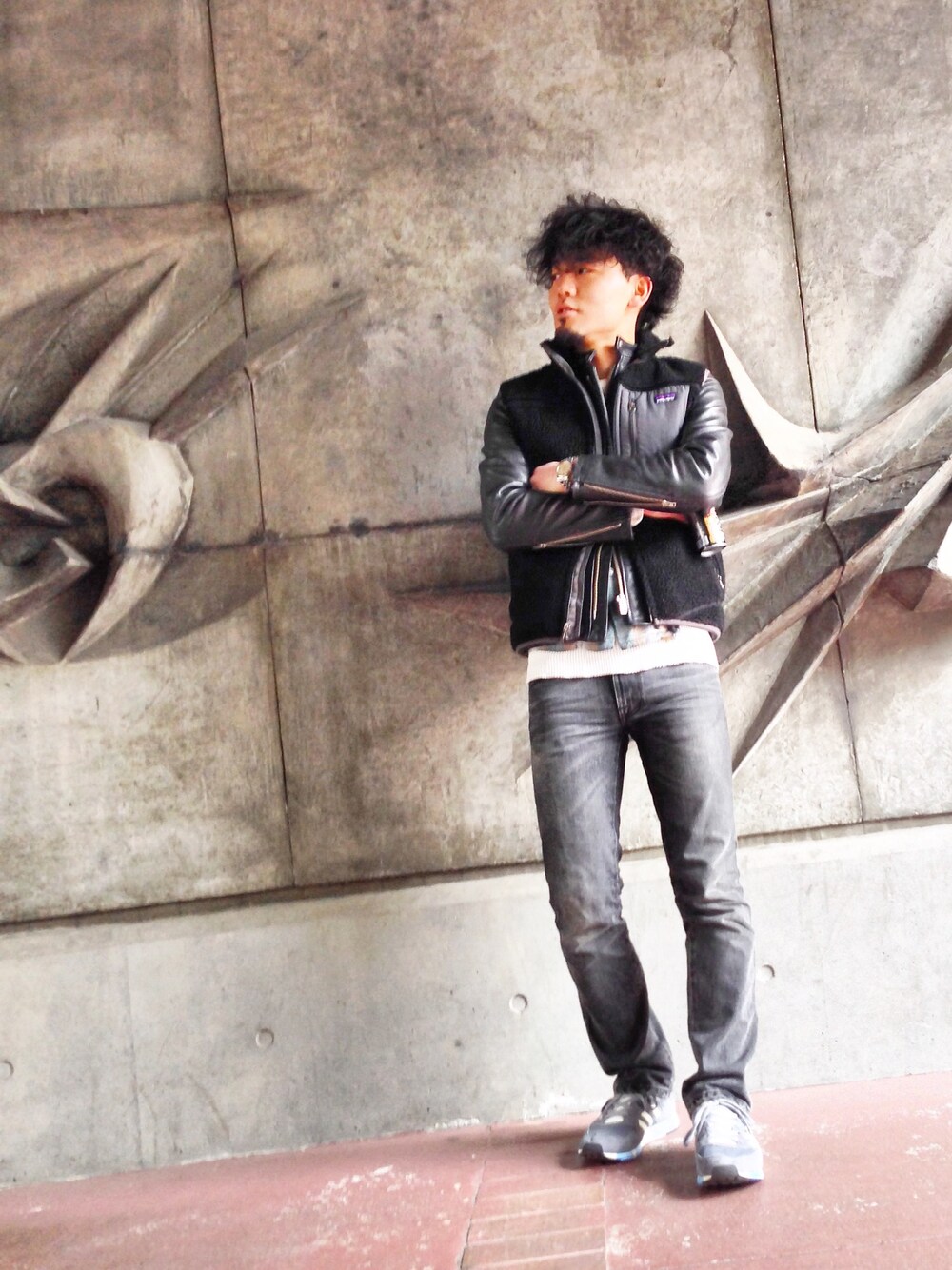 「黒、フリース、ライダースジャケット、レザージャケット、ジーンズ、デニム、古着MIX、古着」｜「THE PARMANENT WEARのザパーマネントウェア レザーライダースジャケット（ライダースジャケット、ブラック系）」を使った、YUTA KABURAGI さん（メンズ・175cm）の春コーディネートの1枚目の写真