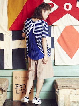 「アイテム（ネックレス）」を使った、parfumPRさん（レディース・162cm）の春コーディネート