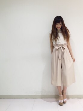 「MIIA（ミーア）のアイテム（パンツ）」を使った、NAHOさん（レディース・162cm）の春コーディネート