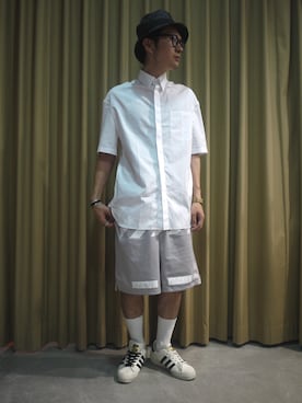 「MARCELO BURLON（マルセロ・バーロン）のアイテム（帽子）」を使った、一政さん（メンズ・170cm）の春コーディネート