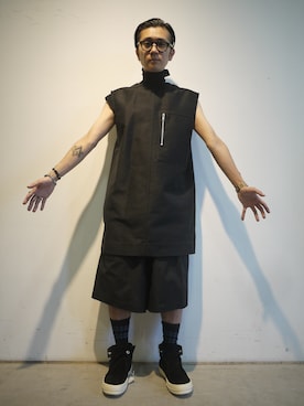 「RICK OWENS」｜「アイテム（その他トップス）」を使った、一政さん（メンズ・170cm）の秋コーディネート