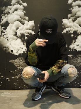 「DRKSHDW（ダークシャドウ）のアイテム」を使った、一政さん（メンズ・170cm）の春コーディネート