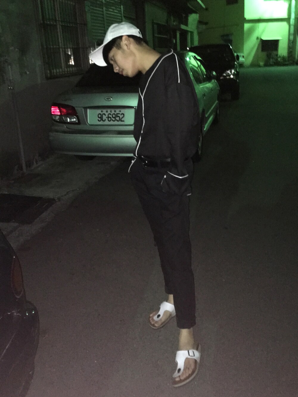 「NOのアイテム（その他パンツ、ブラック系）」を使った、香腸さん（メンズ・168cm）の夏コーディネートの1枚目の写真
