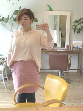 「BLUEPOPS（ブルーポップス）のアイテム」を使った、美容師まゆそんさん（レディース・165cm）の春コーディネート