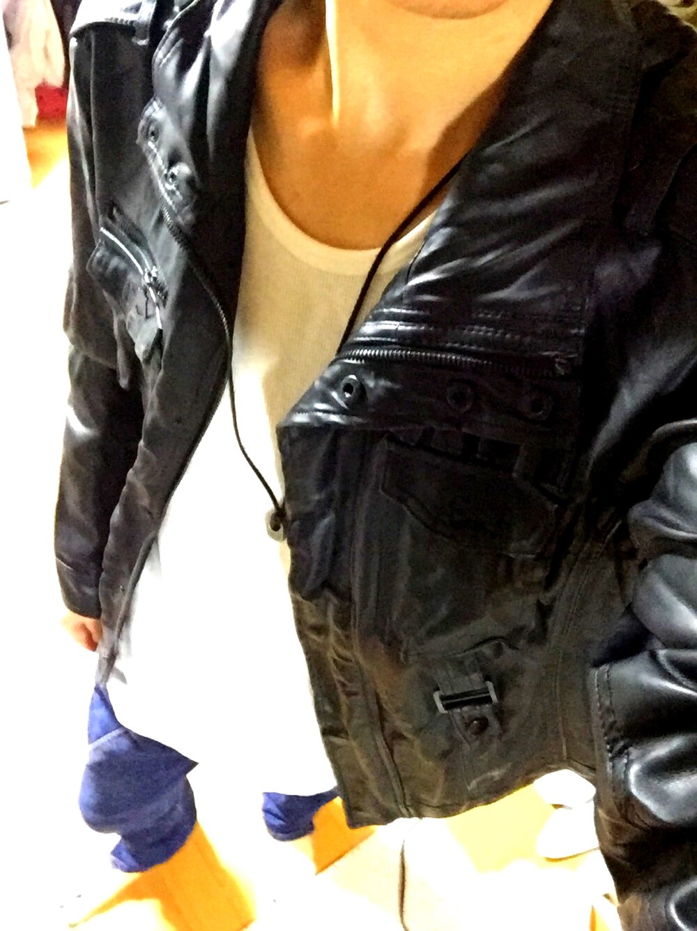 「不明のアイテム（ライダースジャケット、ブラック系）」を使った、ゆたぞーさん（メンズ・176cm）の秋コーディネートの1枚目の写真
