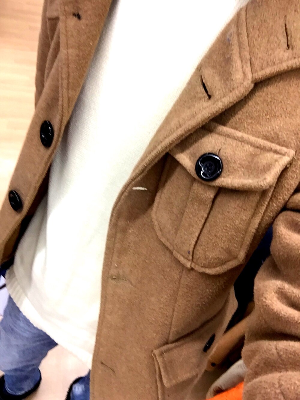 「TODOR HOMMEのアイテム（テーラードジャケット、ブラウン系）」を使った、ゆたぞーさん（メンズ・176cm）の秋コーディネートの1枚目の写真